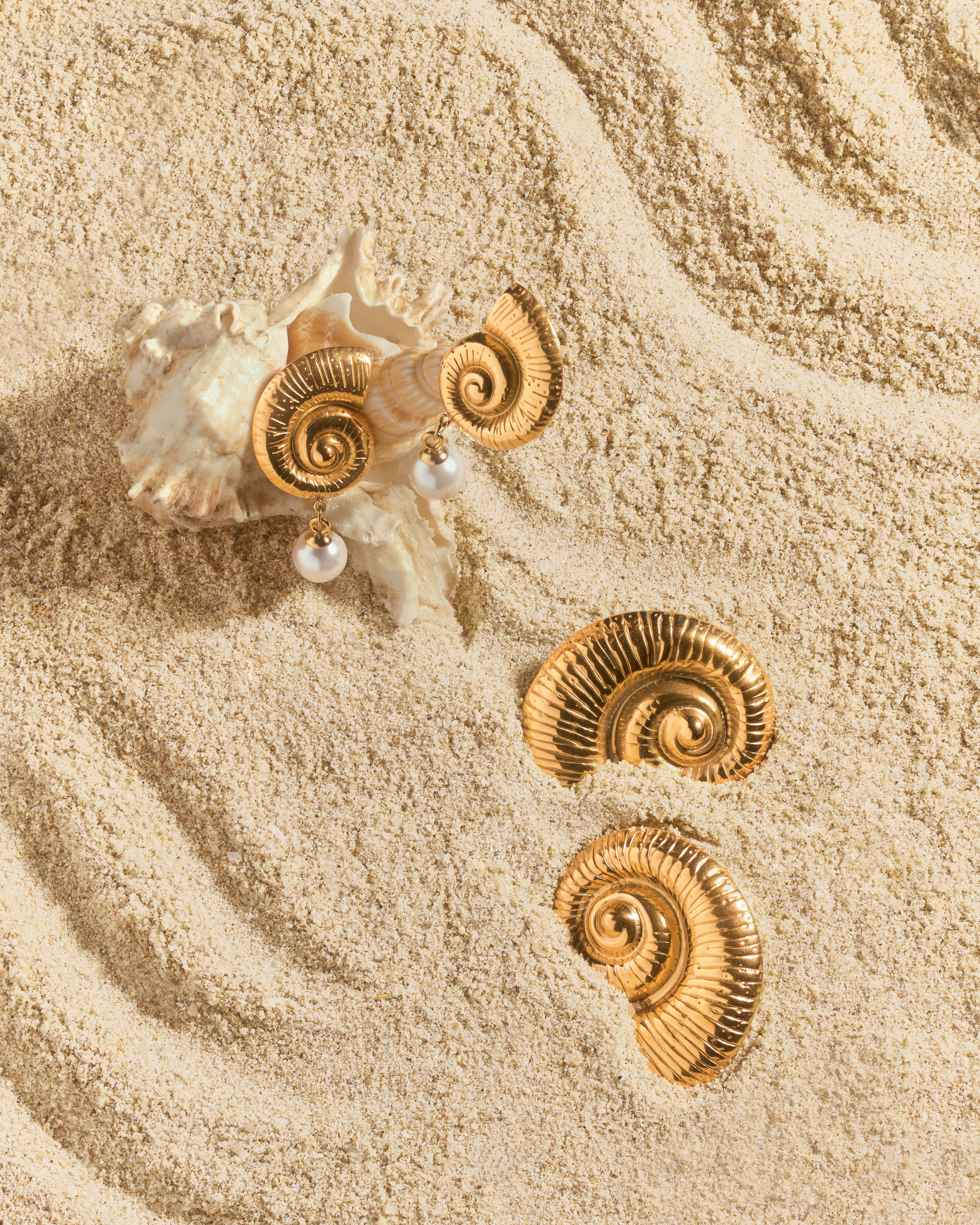 EARRING