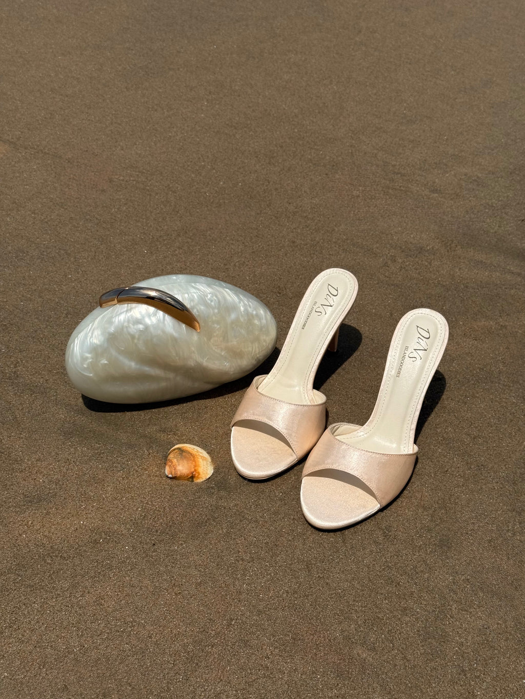 LUXIES HIGH HEELS (included charms)